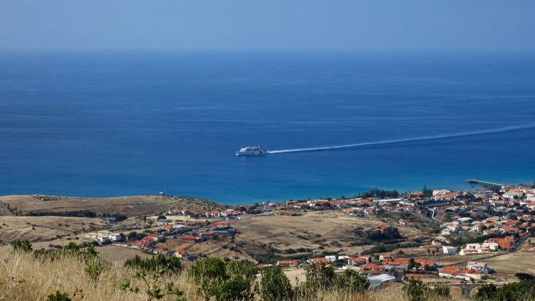 Příjezd trajektem na Porto Santo