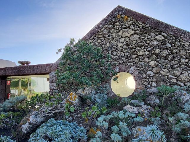 Odkaz Cézara Manriqueho. El Hierro