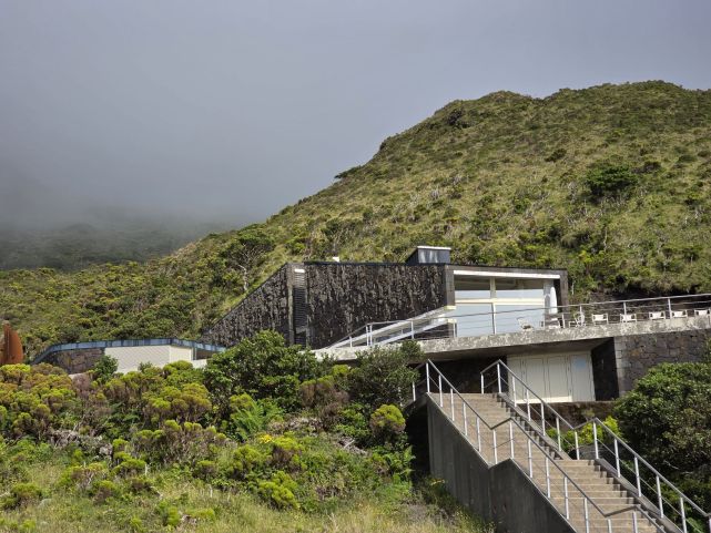 Chata na výchozím místě na horu Pico