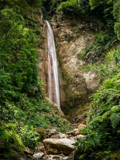 Vodopády jsou tu snad na každém kroku. Azorské ostrovy