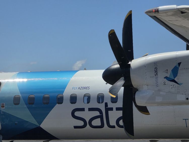 Přelety mezi ostrovy provozují azorské aerolinky