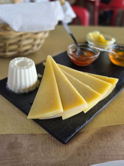 Slavný sýr z ostrova São Jorge