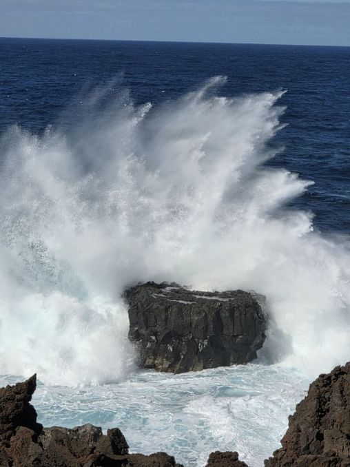 Oceán je tu divoký. Pobřežní scenérie na El Hierru